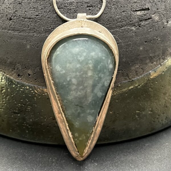 Pendentif argent 925 + jade du Guatemal "El corazon de los mayas"